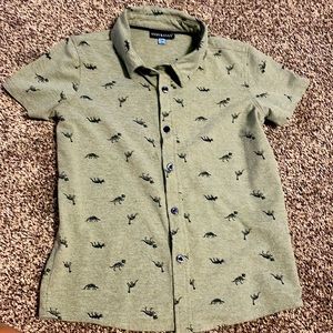 Boys size 7 button down